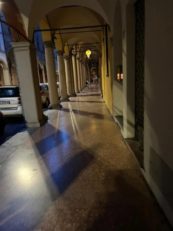 Moonlight Centro Bologna酒店 0*, 博洛尼亚