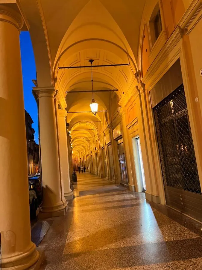 Moonlight Centro Bologna酒店 招待所